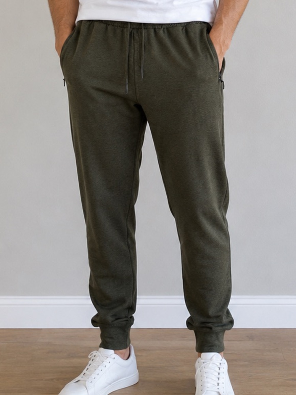 Kirkland Signature Men’s Olive Active Jogger Pants | Size Large | Zip Pockets